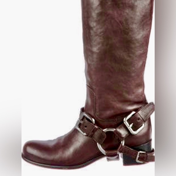 ❤️Miu Miu❤️Motorcycle Style. Size 39 - Picture 3 of 8